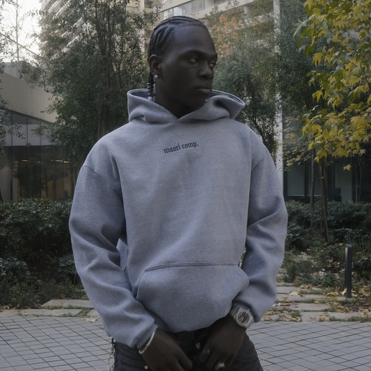 Hoodie basic gris cemento claro MAORI imagen 2