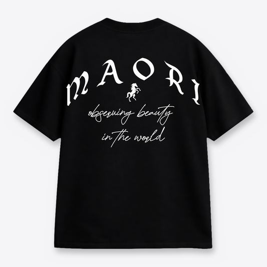 Polera MAORI Negra Observing Beauty