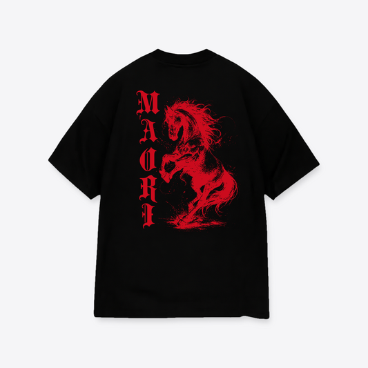Polera MAORI Negra Crimson Horse