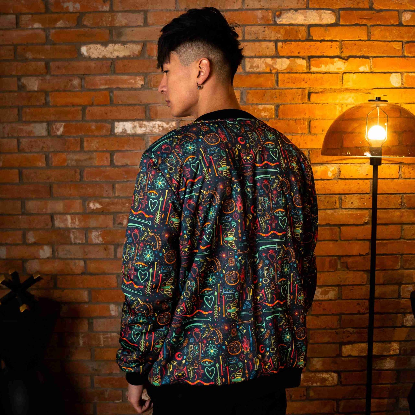 bomber jacket illuminati MAORI imagen 2